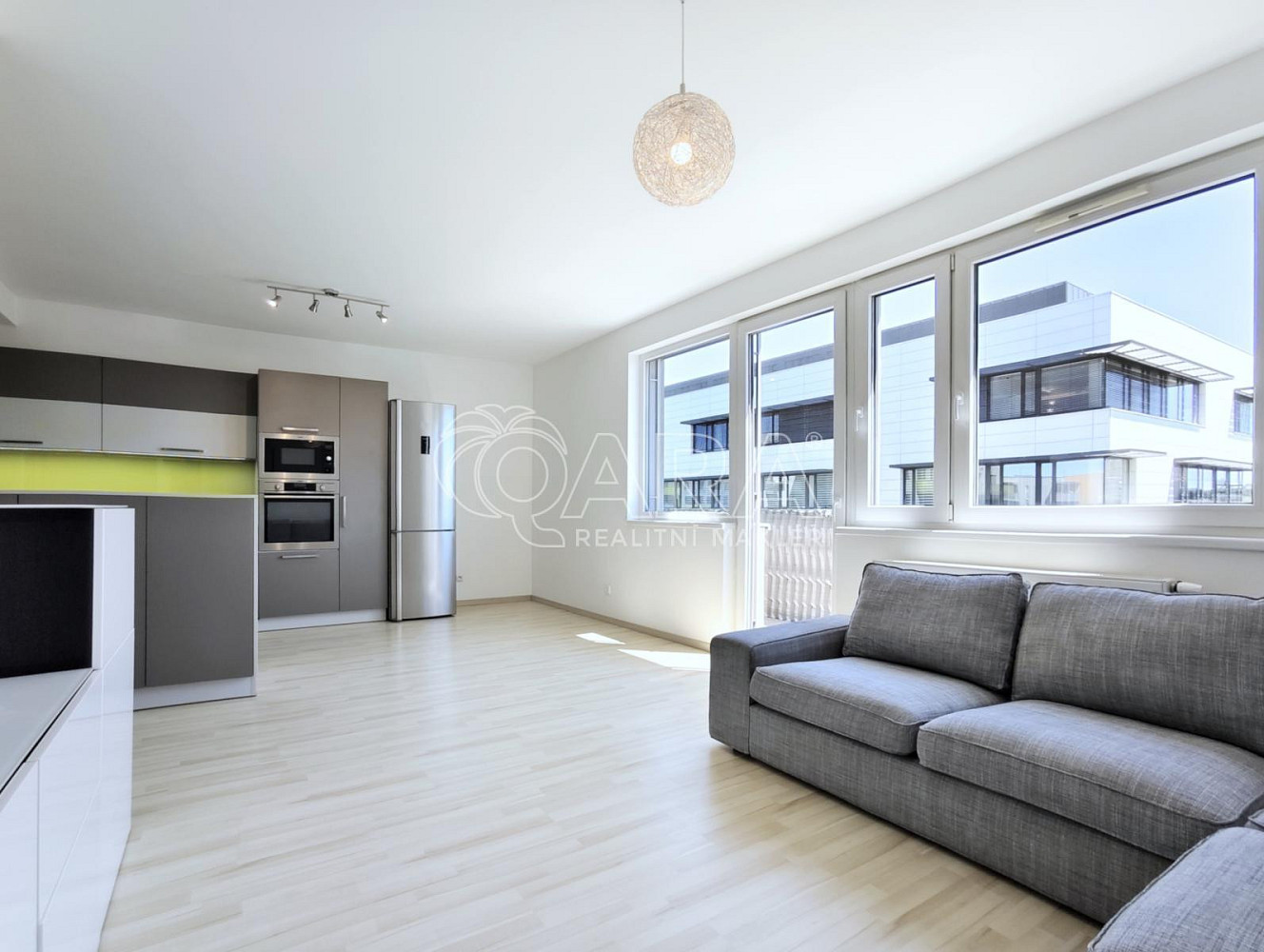 Pronájem bytu 3+kk 73 m²
