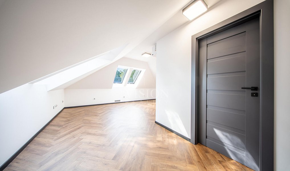 Prodej domu 272 m² s pozemkem 1 091 m², Kamenice – náhled fotky 30