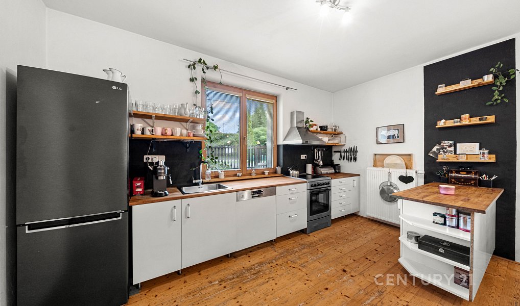 Prodej domu 168 m² s pozemkem 1 340 m², Voznice – náhled fotky 3
