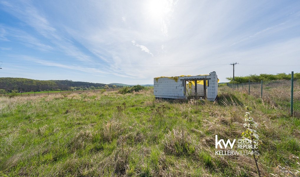 Prodej zahrady 1 652 m², Suchomasty – náhled fotky 38