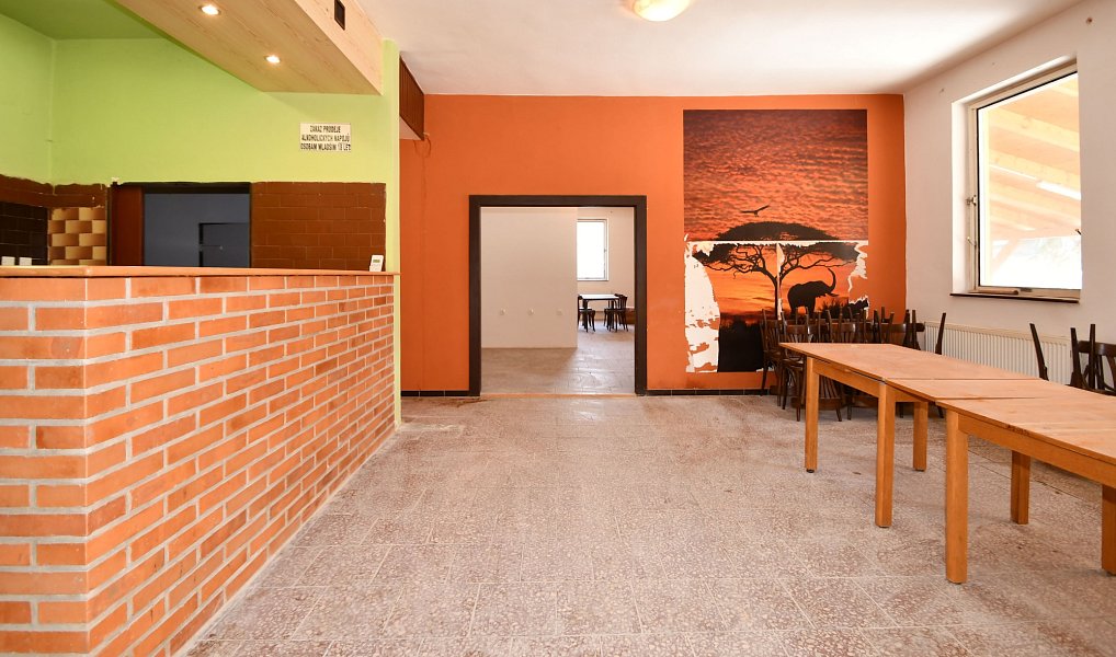 Prodej ubytovacího objektu 1 415 m², Hodonín – náhled fotky 10
