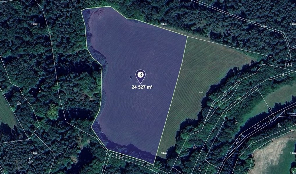 Prodej pole 24 527 m², Dobřeň – fotka 1 z 3