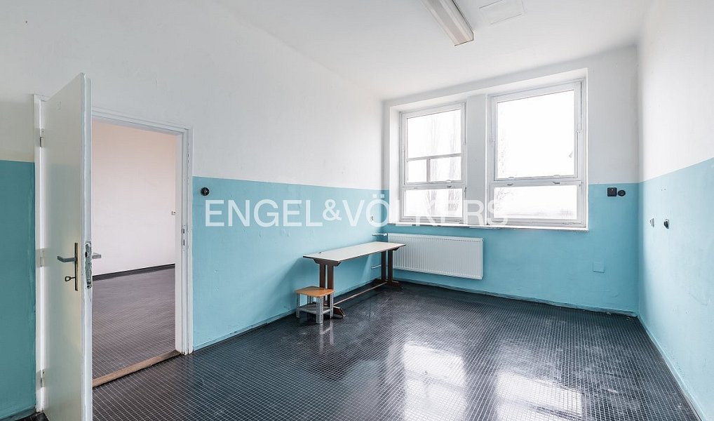 Pronájem skladovacích prostor 3 100 m², Panenské Břežany – náhled fotky 15