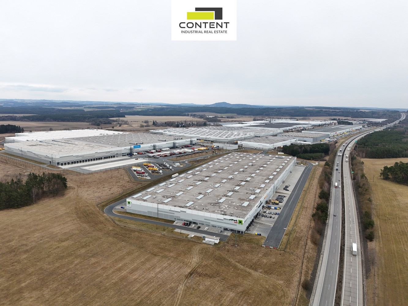 Pronájem výrobních prostor 32 693 m² – fotografie 2