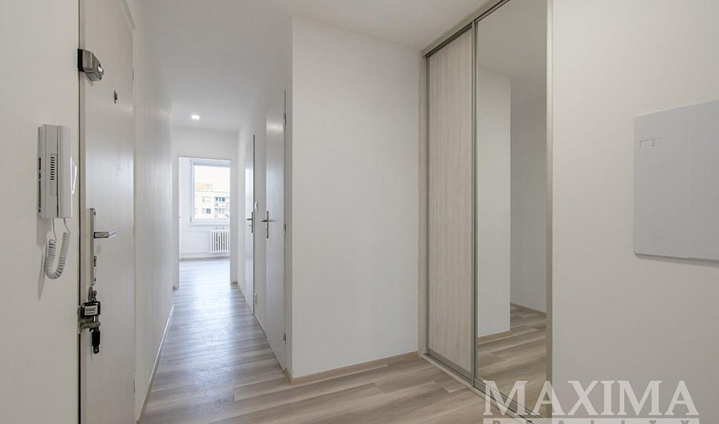Prodej bytu 3+1 80 m², Praha – náhled fotky 10