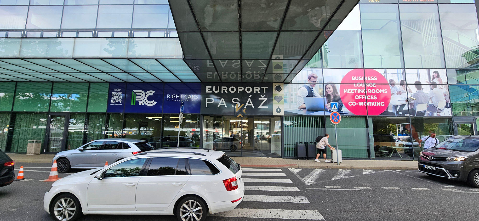 Pronájem obchodních prostor 619 m² – fotografie 3