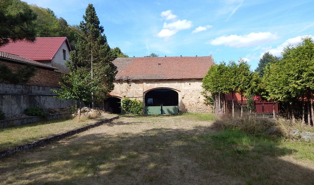 Prodej domu 160 m² s pozemkem 1 232 m², Velemín – náhled fotky 17