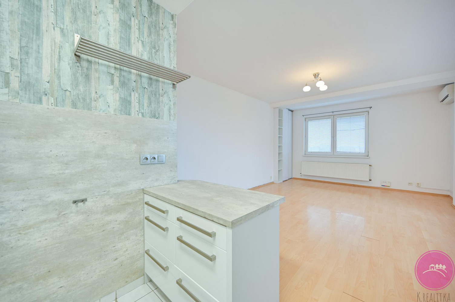 Pronájem bytu 2+kk 53 m² — photo 2