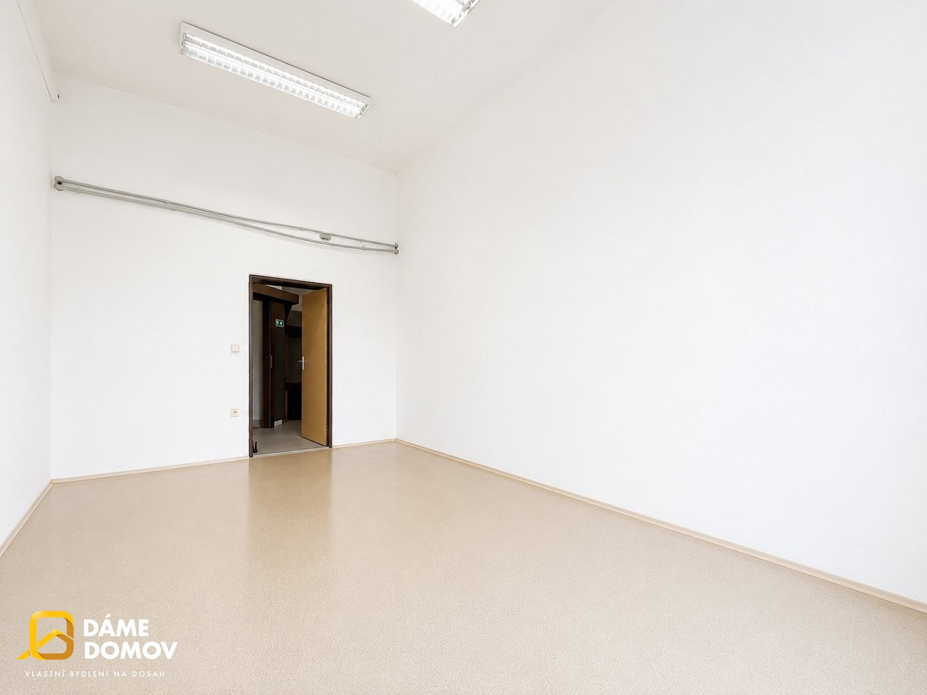 Pronájem obchodních prostor 20 m² – fotografie 3