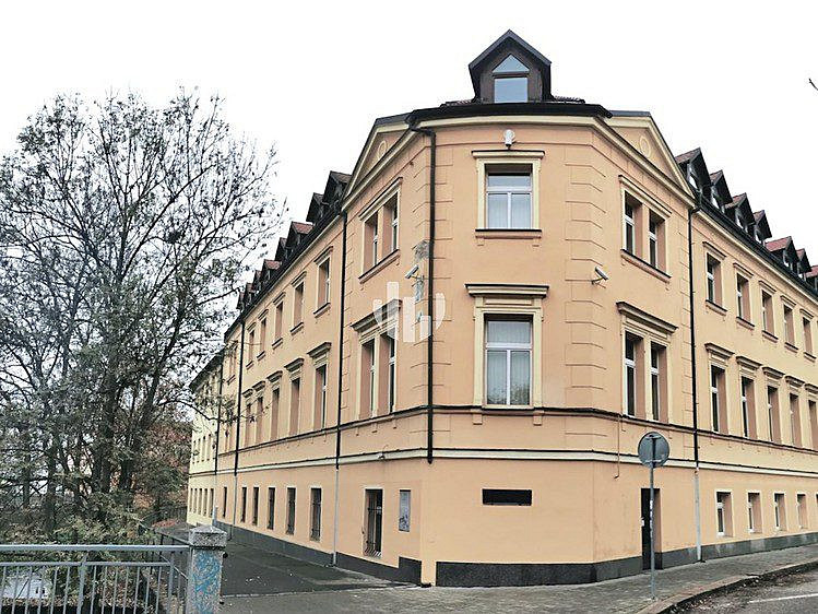Pronájem kanceláře 193 m²