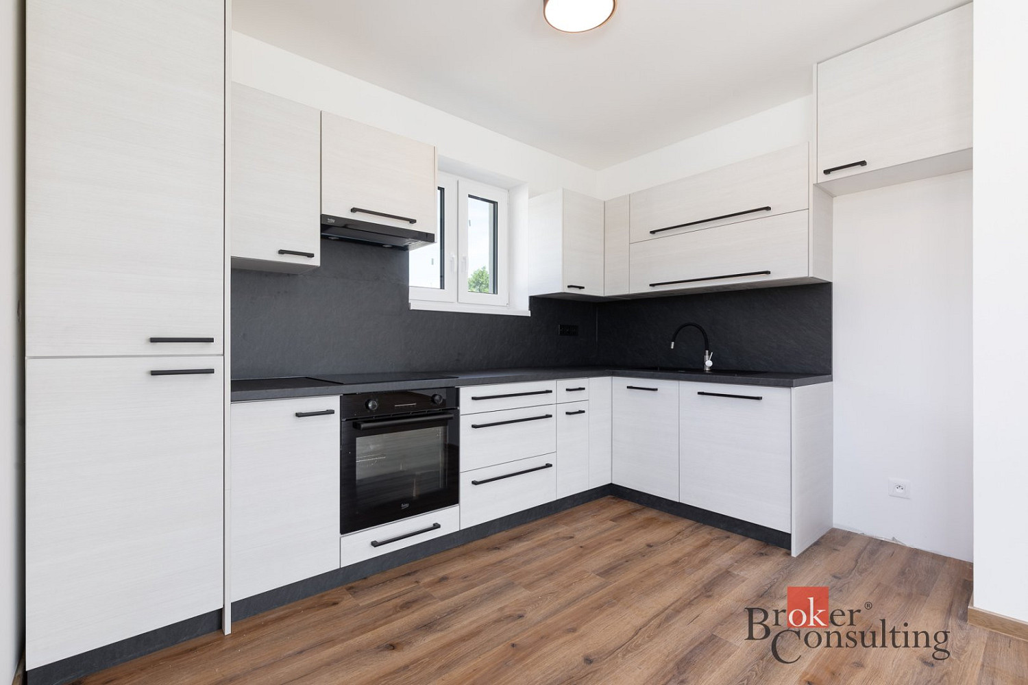 Prodej domu 110 m² s pozemkem 857 m² – fotografie 2