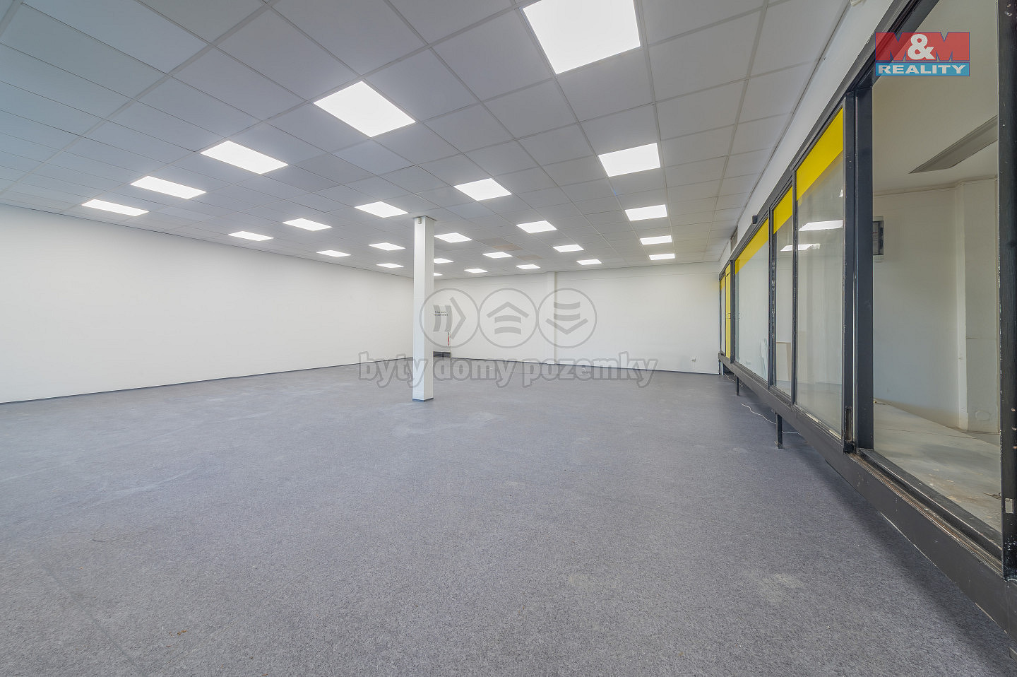 Pronájem obchodních prostor 500 m² — photo 2