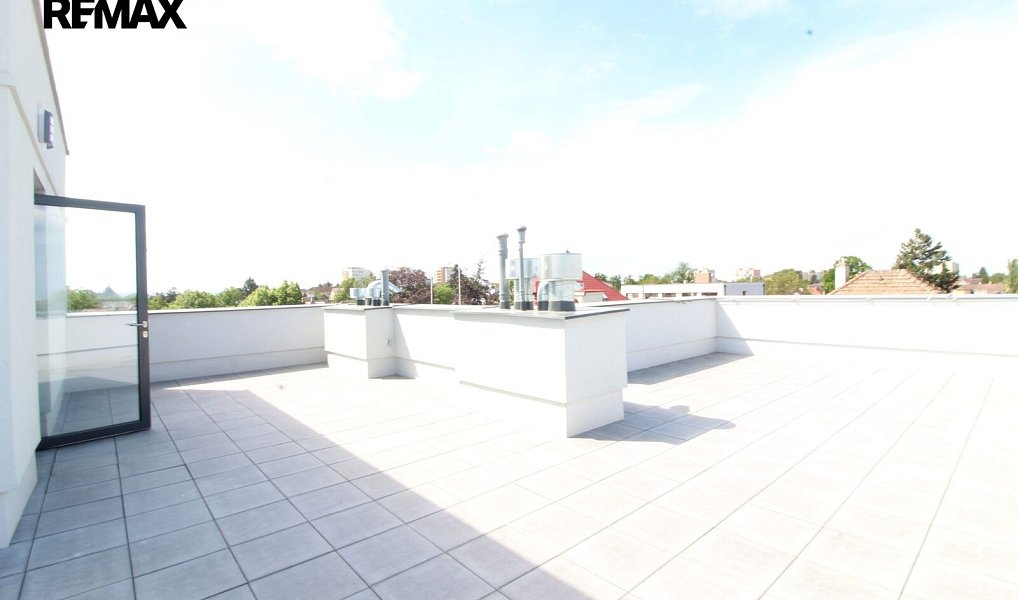 Pronájem komerčního objektu (jiného typu) 20 m², Praha – náhled fotky 15