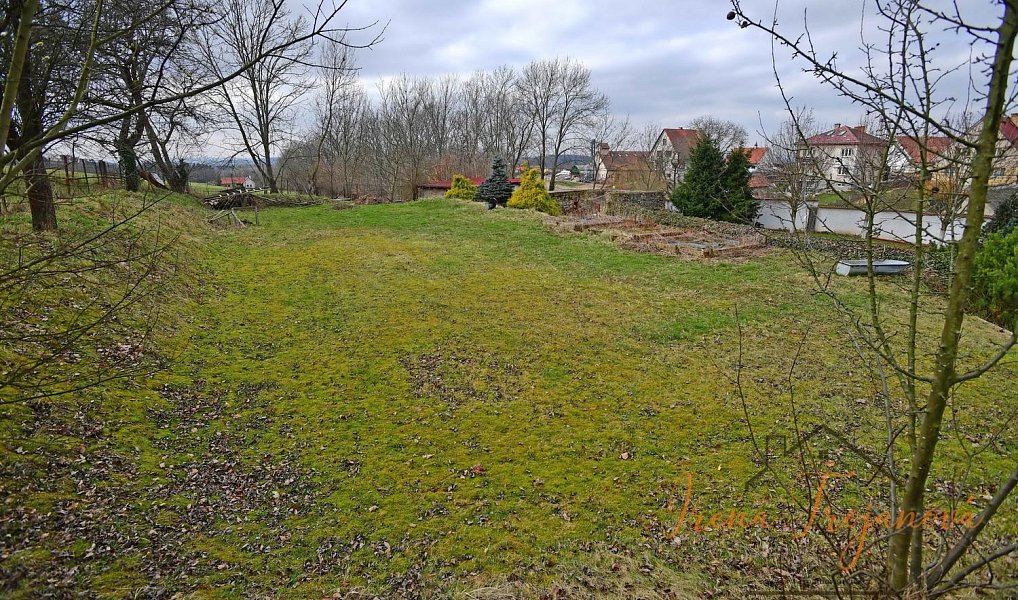 Prodej stavebního pozemku 1 040 m², Benešov – náhled fotky 9
