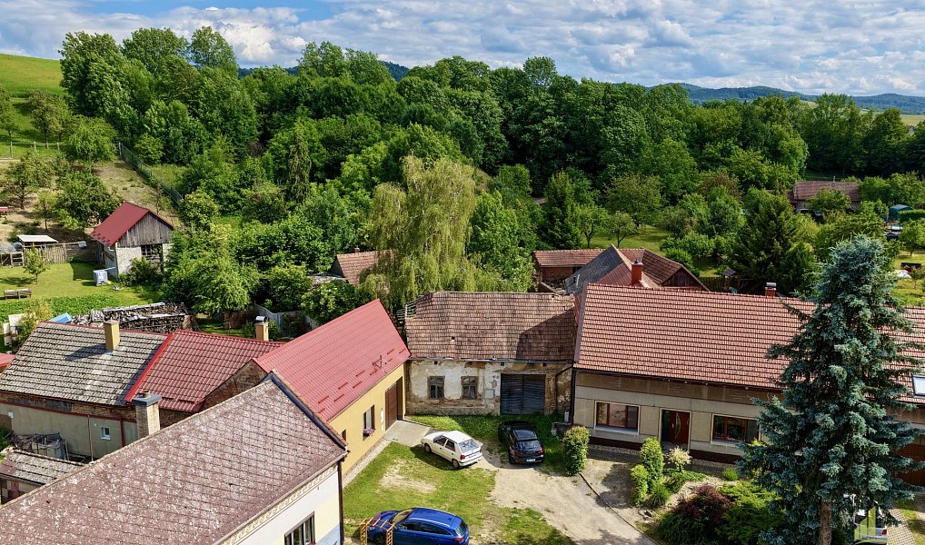 Prodej stavebního pozemku 4 565 m², Koryčany – náhled fotky 2
