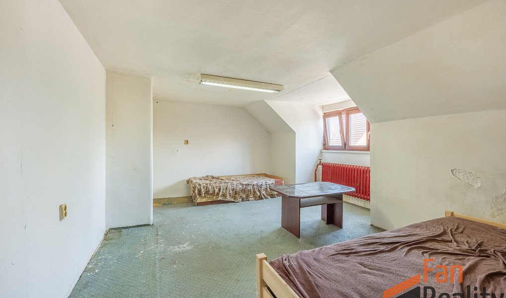 Prodej domu 218 m² s pozemkem 445 m², Hostouň – náhled fotky 16