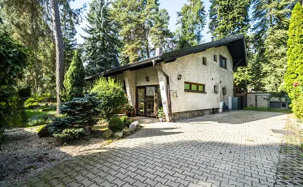 Prodej domu 161 m² s pozemkem 984 m², V pátém, Praha 9 - Klánovice