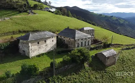 Prodej domu 178 m² s pozemkem 3 000 m², Valdes, Španělsko