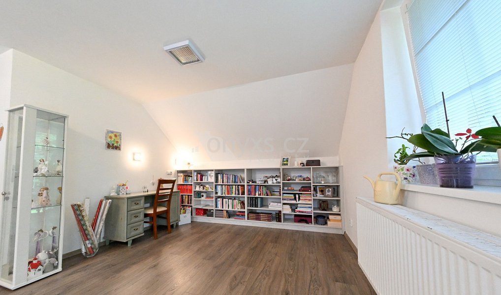 Prodej domu 183 m² s pozemkem 2 301 m², Komorní Lhotka – náhled fotky 30