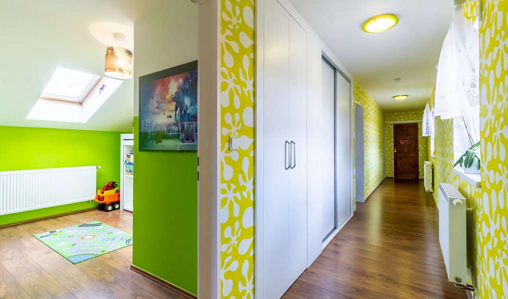 Prodej domu 225 m² s pozemkem 376 m², Kladno – náhled fotky 9