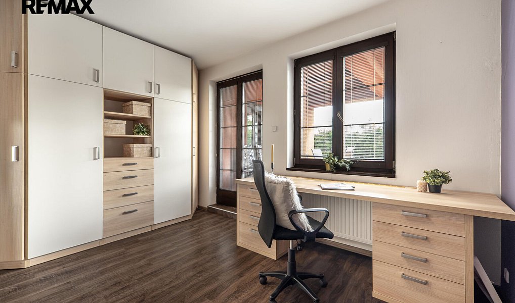Prodej domu 200 m² s pozemkem 1 400 m², Rožmitál pod Třemšínem – náhled fotky 26