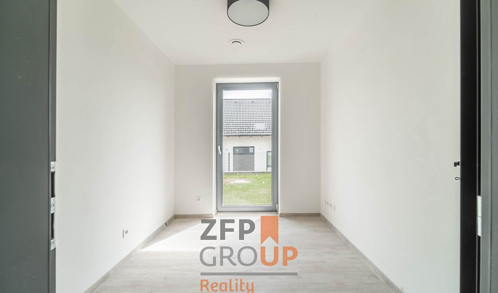 Prodej domu 228 m² s pozemkem 646 m², Dříteč – náhled fotky 40