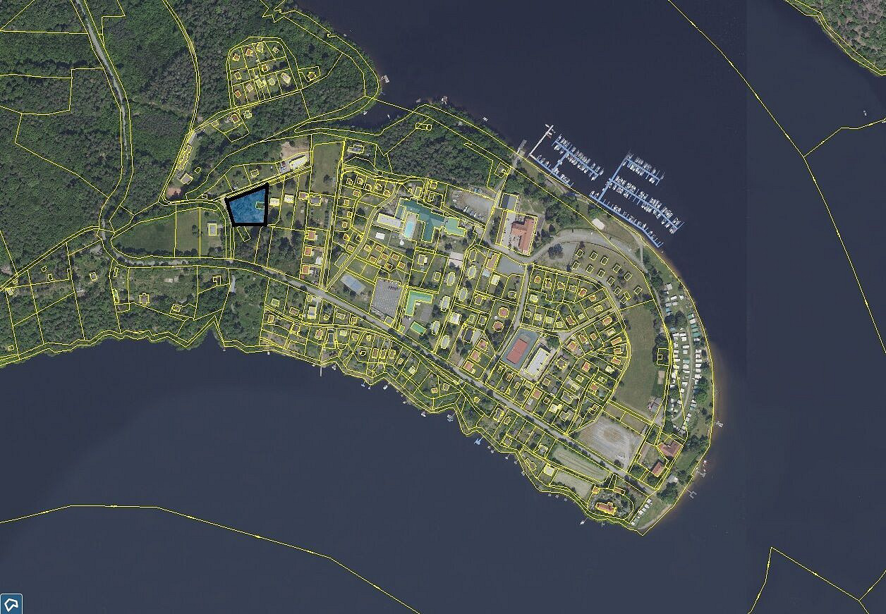 Prodej stavebního pozemku 2 226 m²