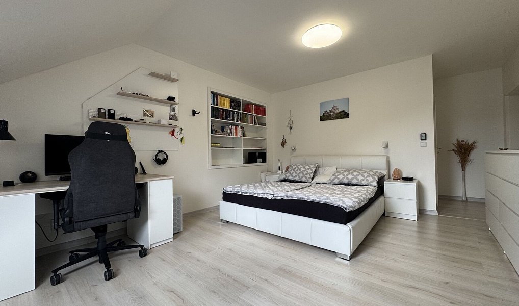 Prodej domu 349 m² s pozemkem 553 m², Olomouc – náhled fotky 36