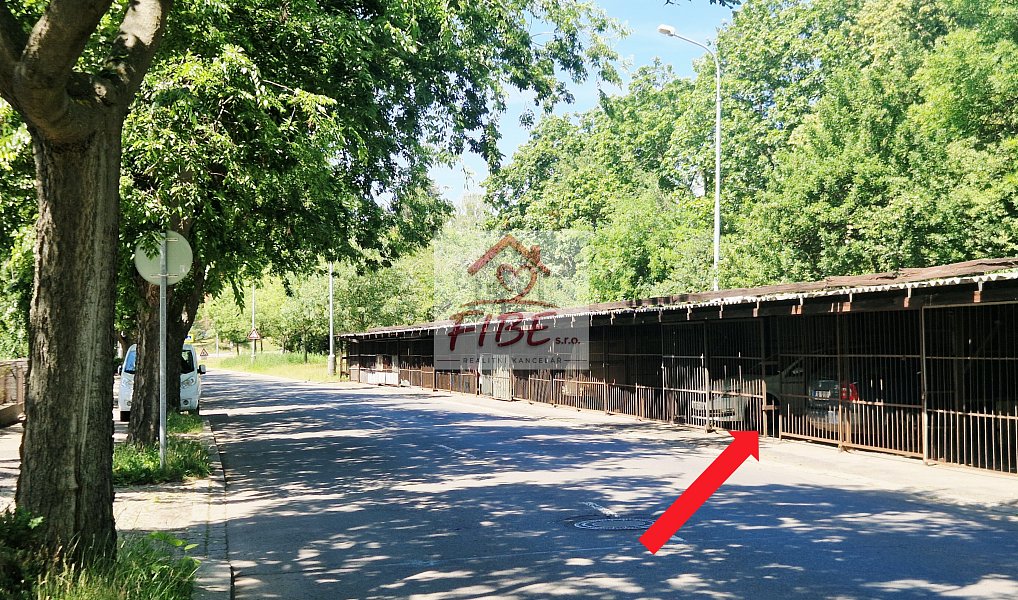 V rovinách, garážové stání pod uzavřením, Praha – náhled fotky 7