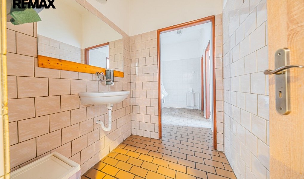Prodej domu 249 m² s pozemkem 460 m², Praha – náhled fotky 26