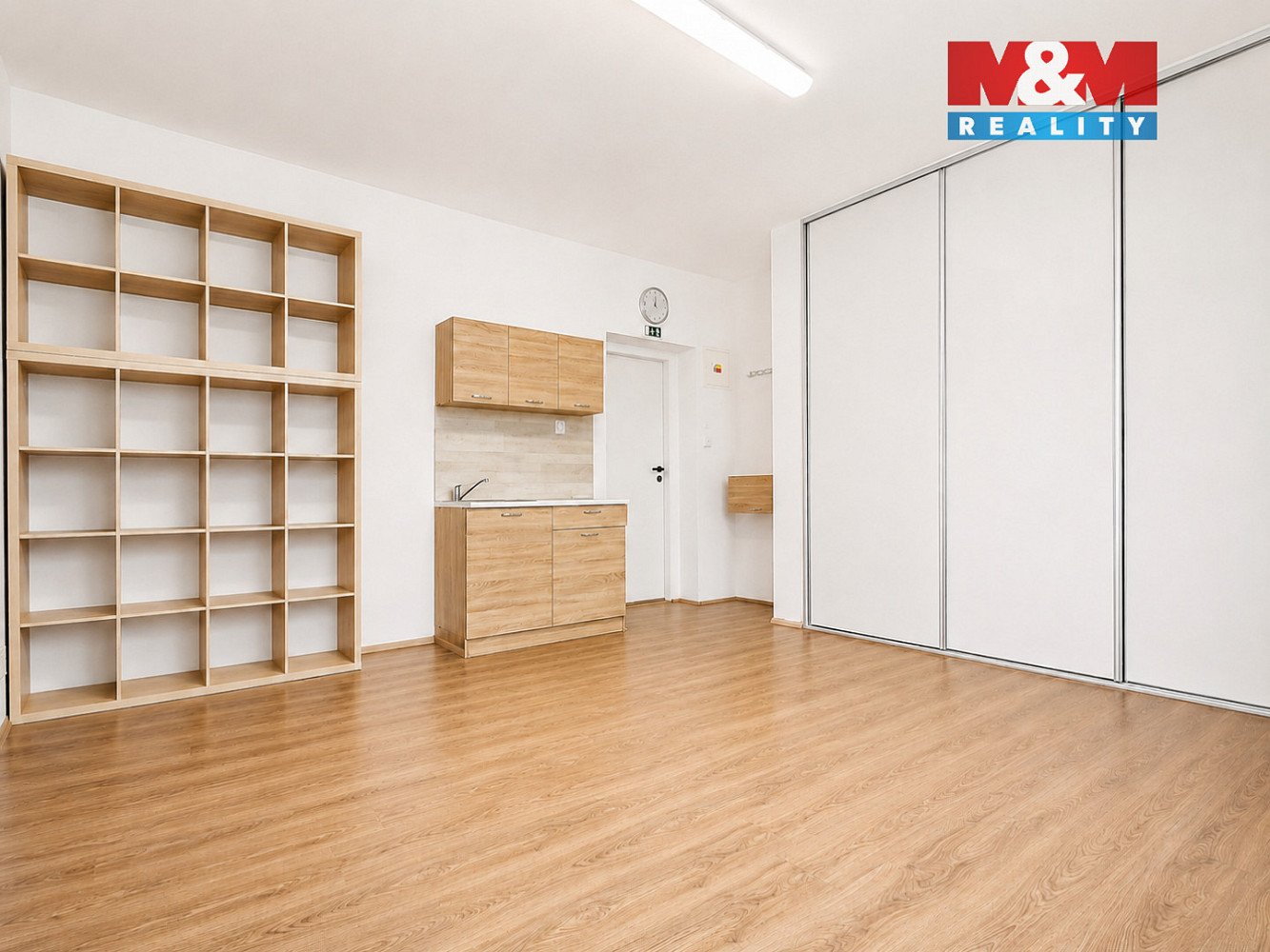 Pronájem kanceláře 25 m² — photo 2