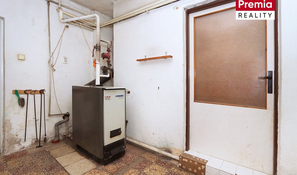 Prodej domu 230 m² s pozemkem 833 m², Strachotice – náhled fotky 11