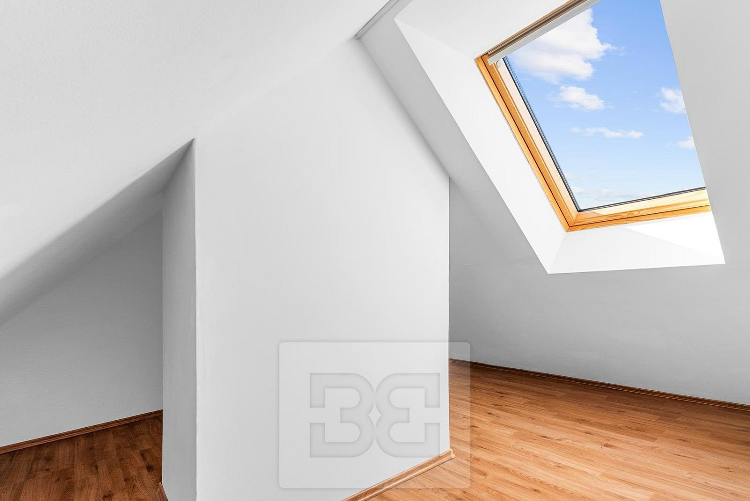 Pronájem bytu 2+kk 40 m² – fotografie 4