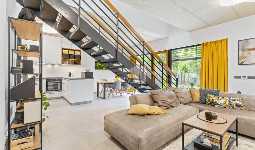 Pronájem bytu 3+kk, 202 m², Benice, Praha
