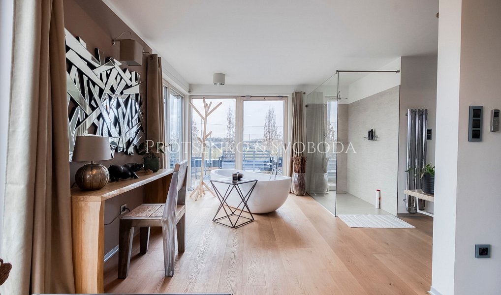 Prodej domu 206 m² s pozemkem 1 297 m², Vysoký Újezd – náhled fotky 25