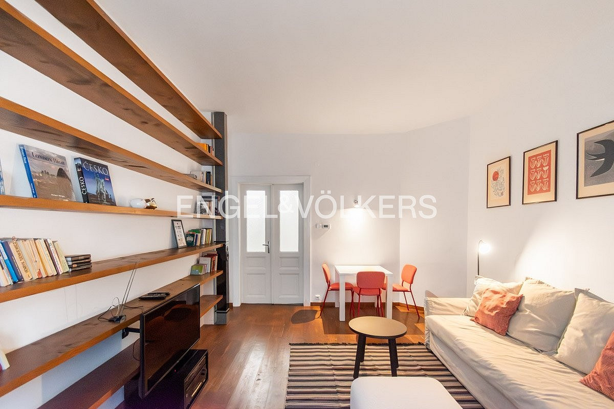 Pronájem bytu 2+1 57 m² – fotografie 2