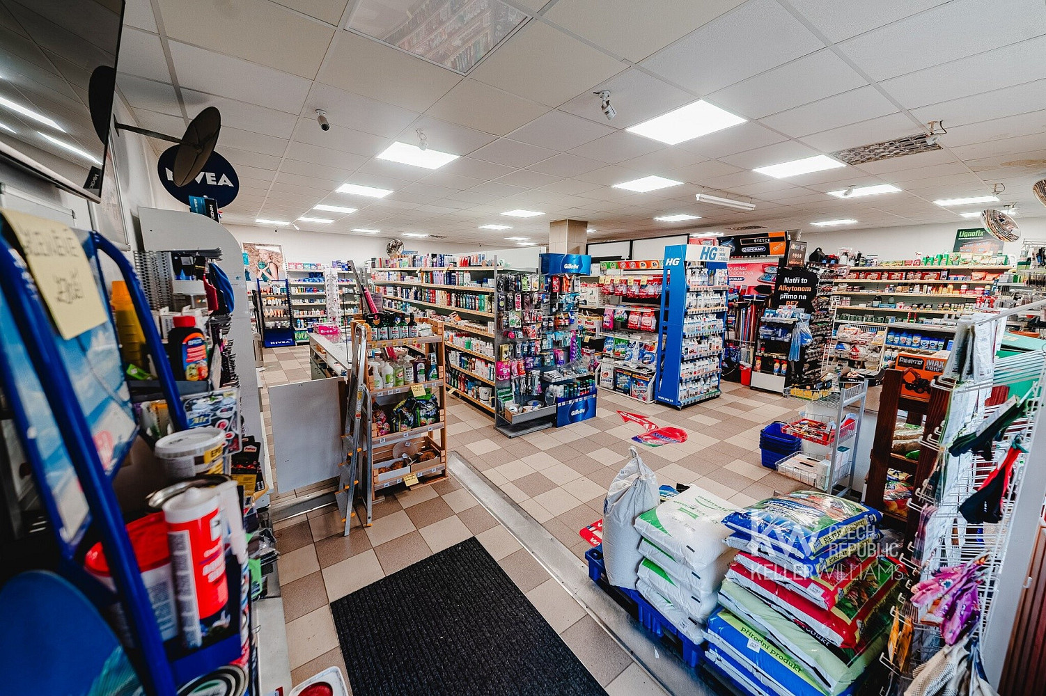 Prodej obchodních prostor 201 m² – fotografie 4