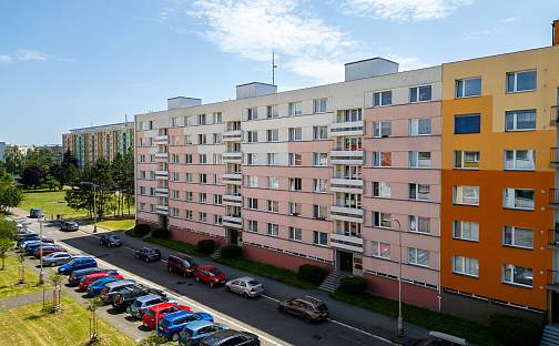 Pronájem bytu 1+1 35 m², Šantrochova, Hradec Králové - Moravské Předměstí