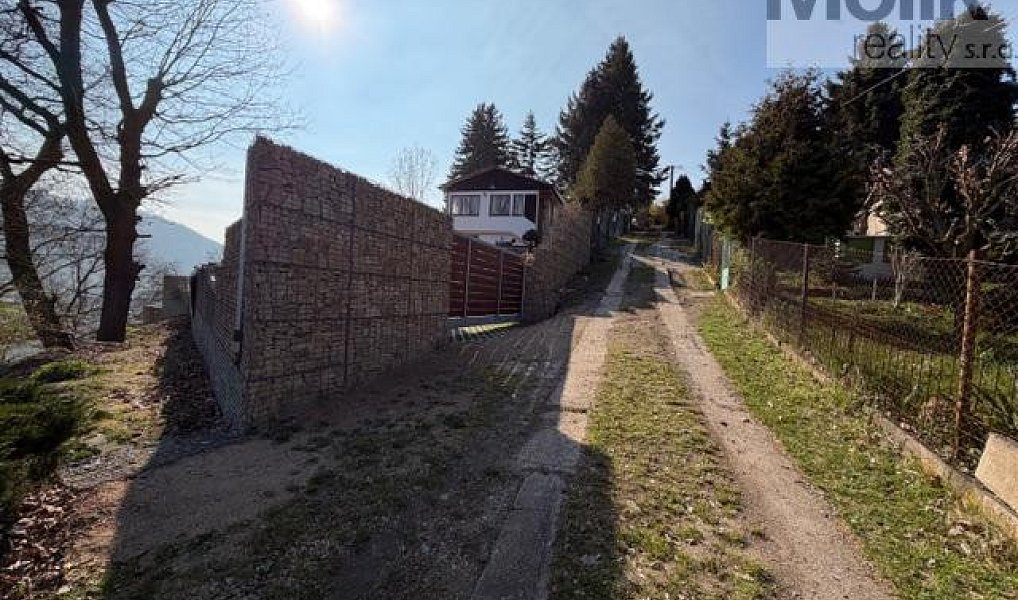 Prodej chaty/chalupy 777 m² s pozemkem 733 m², Dolní Zálezly – náhled fotky 33