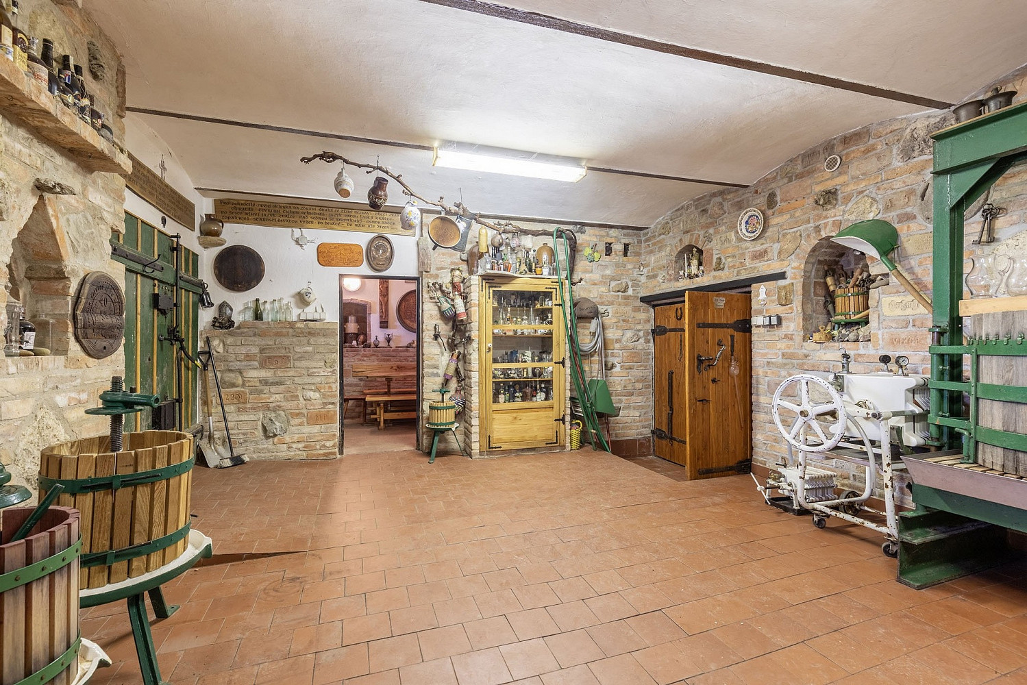 Prodej vinný sklep, 76 m2, pozemek 199 m2 - březí — photo 3