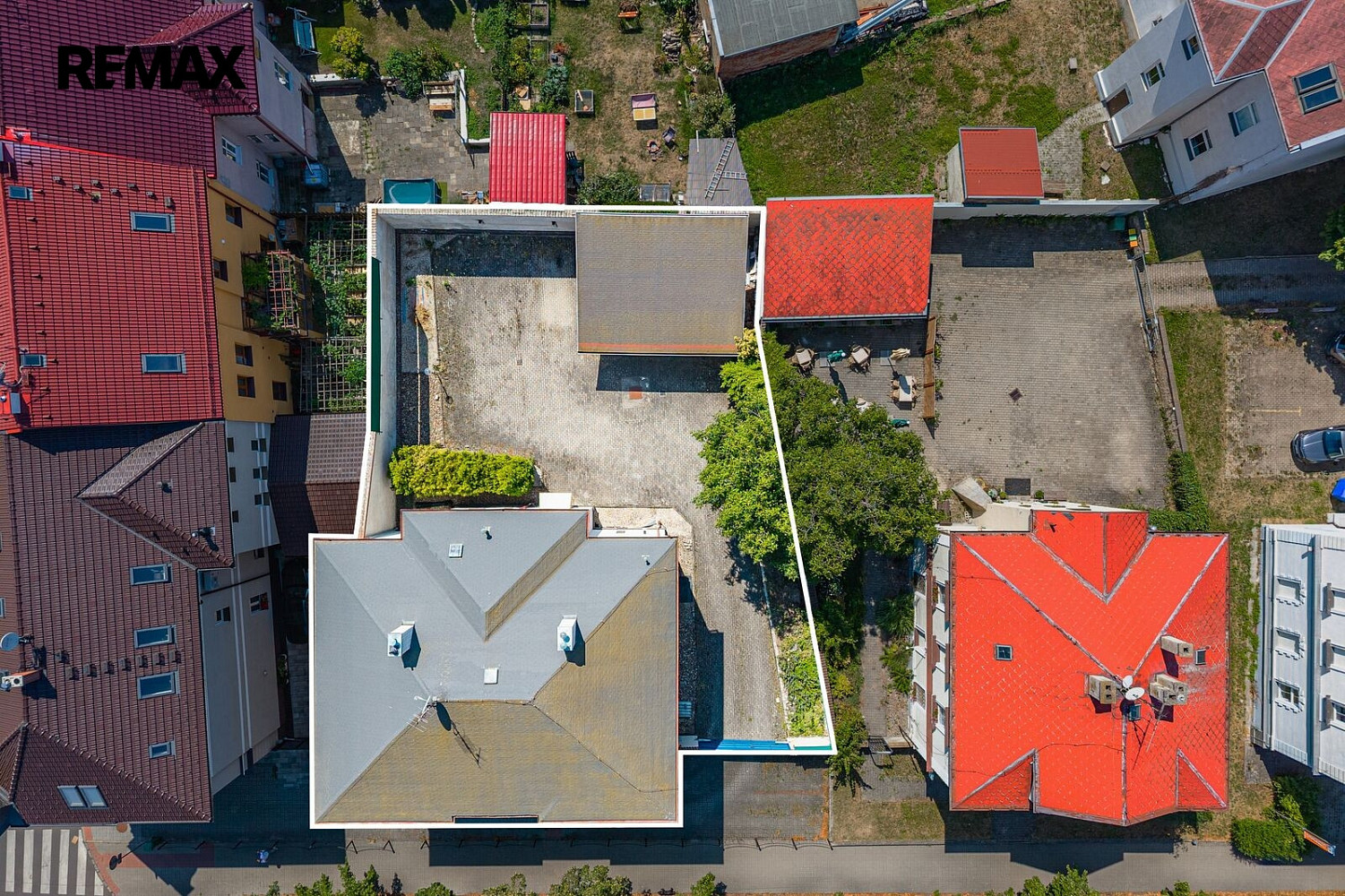 Prodej nájemního domu, činžáku 400 m² – fotografie 5