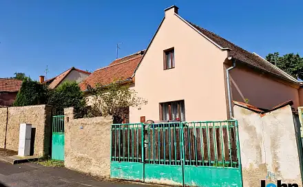Prodej domu 100 m² s pozemkem 570 m², Hřivice - Touchovice, okres Louny