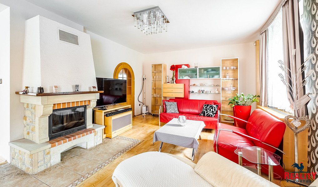 Prodej domu 313 m² s pozemkem 1 106 m², Tábor – náhled fotky 11