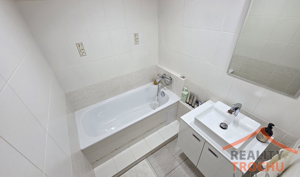 Prodej bytu 3+1 67 m², Hradec Králové – náhled fotky 13