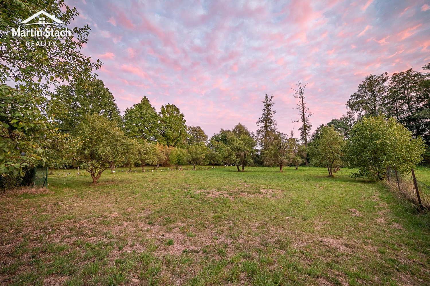 Prodej stavebního pozemku 2 608 m²