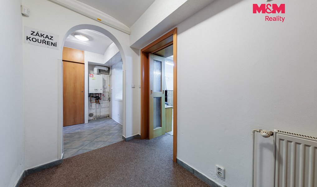 Prodej obchodních prostor 57 m², Karlovy Vary – náhled fotky 3