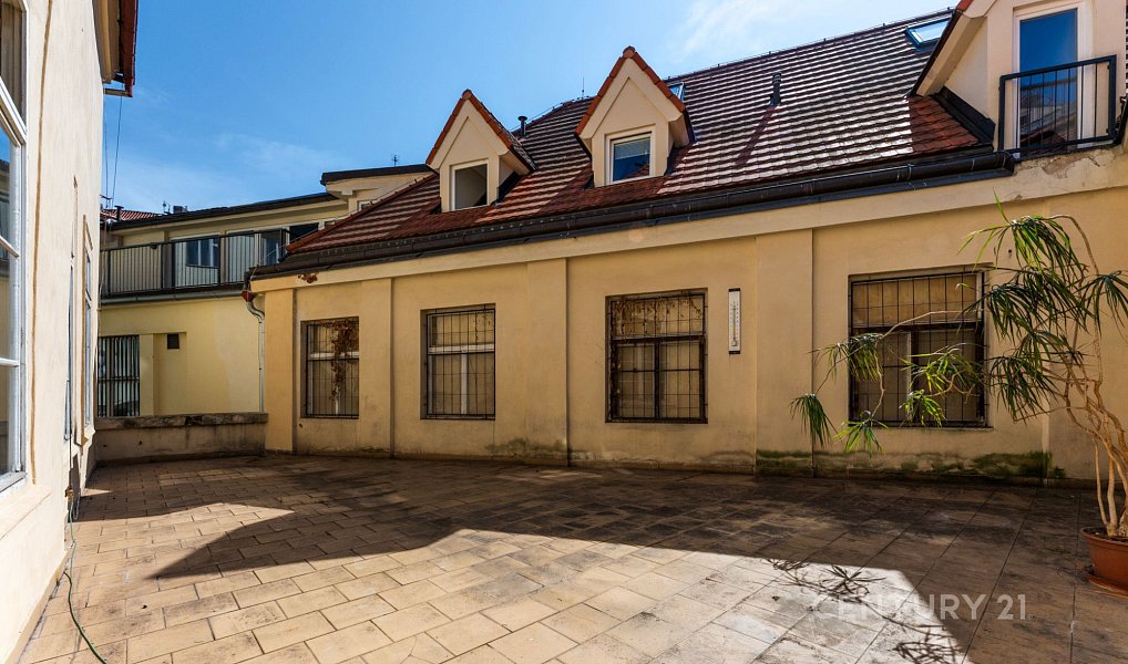 Prodej bytu 5+1 176 m², Praha – náhled fotky 18