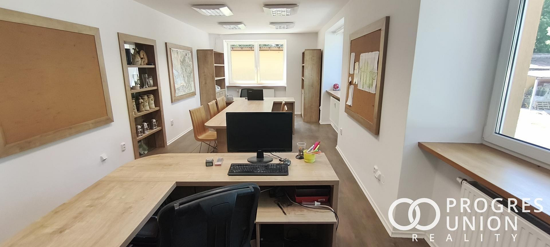 Pronájem kanceláře 90 m² – fotografie 2