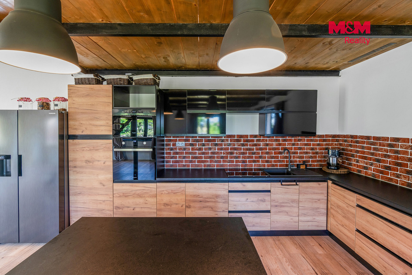 Prodej domu 156 m² s pozemkem 1 285 m² – fotografie 2