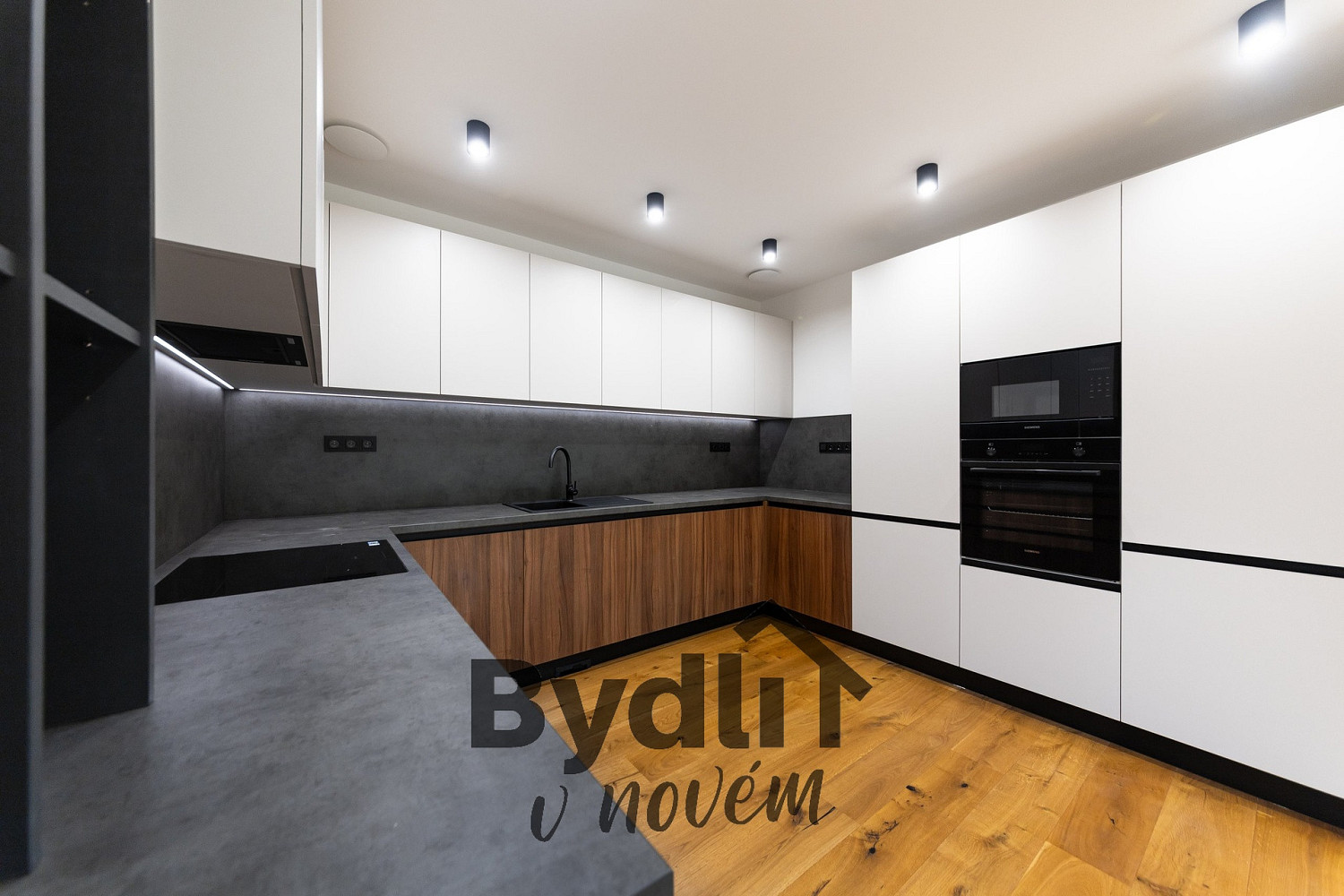 Prodej domu 184 m² s pozemkem 666 m² — photo 4